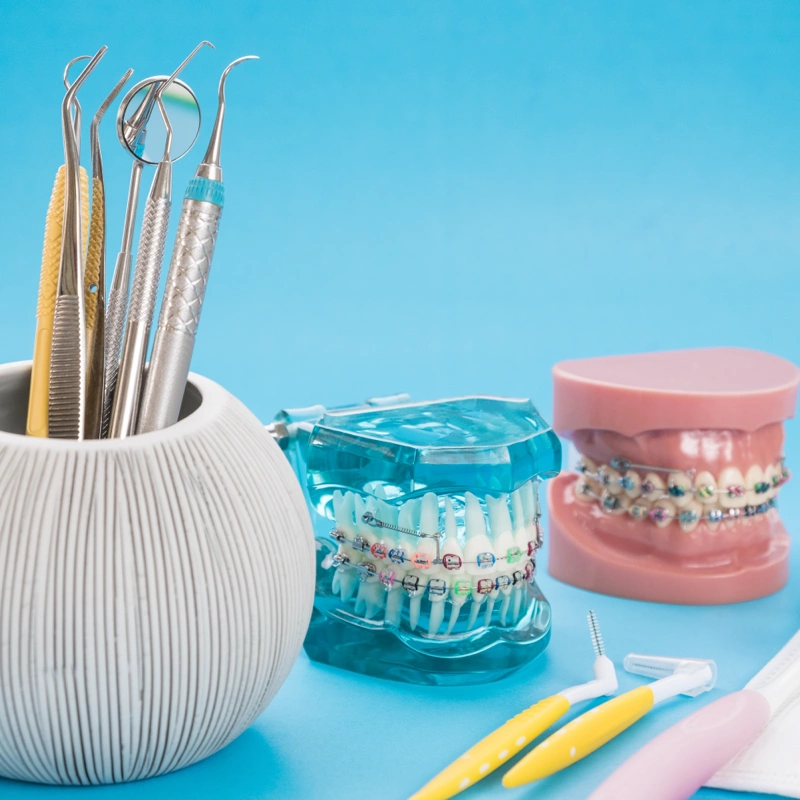 photos appareil dentaire et instruments